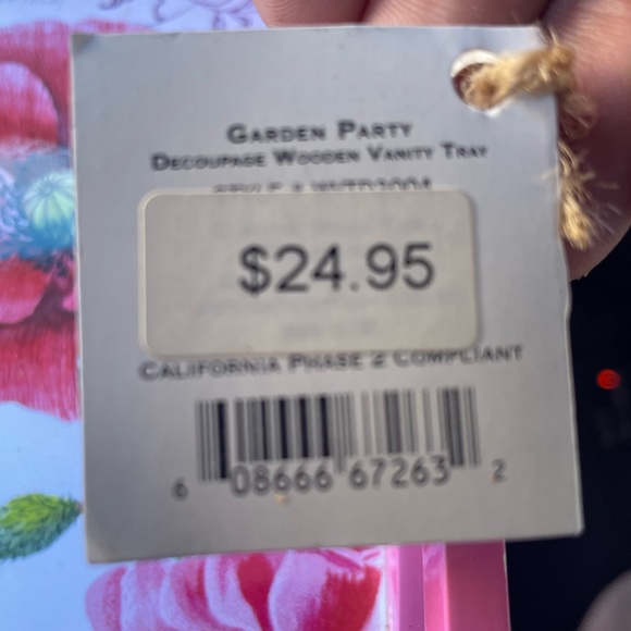 Michel Design Works - Picture 4 of 6